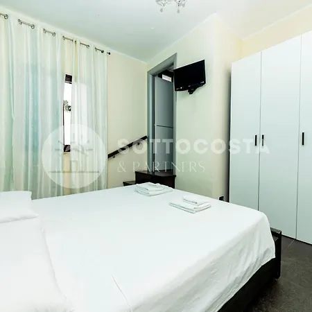 فندق مبيت وإفطار Gioia Del Salento 4*